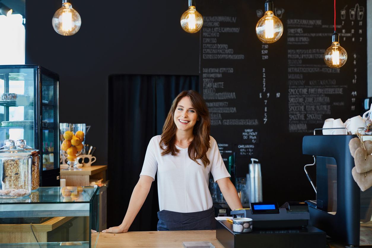 woman in restaurant with energy management system